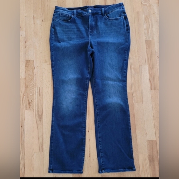 NYDJ Marilyn Straight Jeans Plus Size 18 - Picture 2 of 16